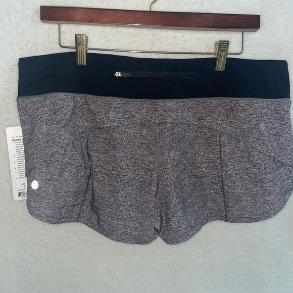 Lululemon shorts - Picture 3 of 5